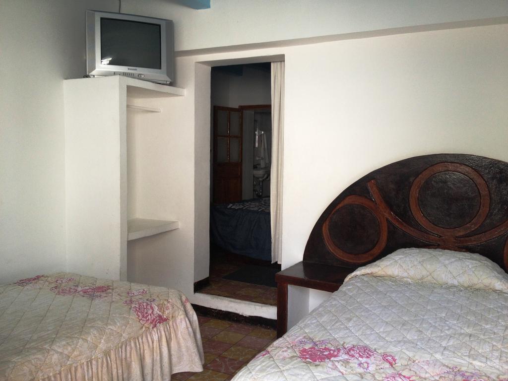 Hotel Posada Santa Anita Таско де Аларкон Екстериор снимка