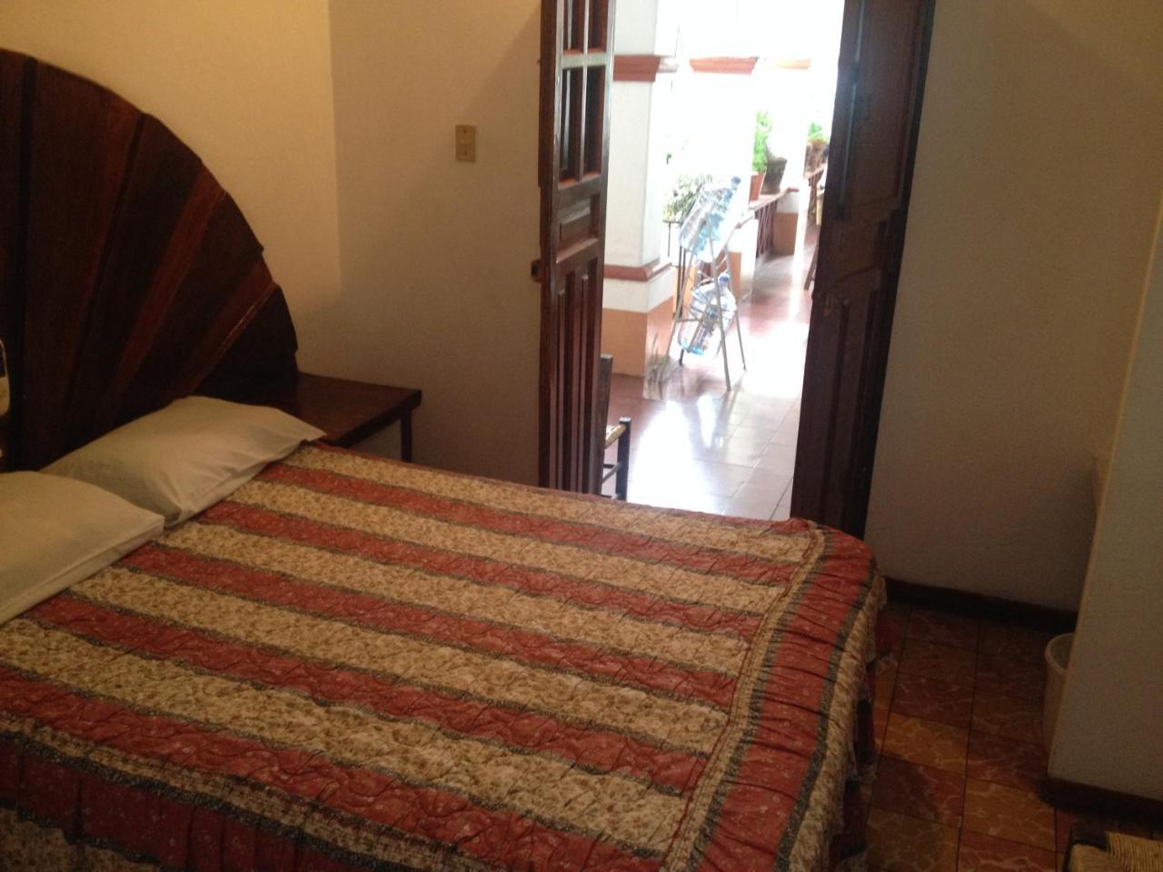 Hotel Posada Santa Anita Таско де Аларкон Екстериор снимка